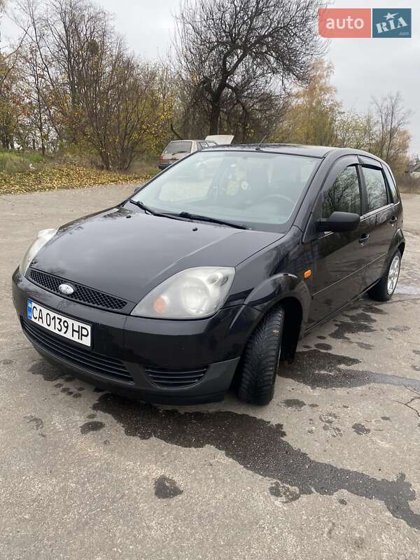 Хетчбек Ford Fiesta 2002 в Звенигородці