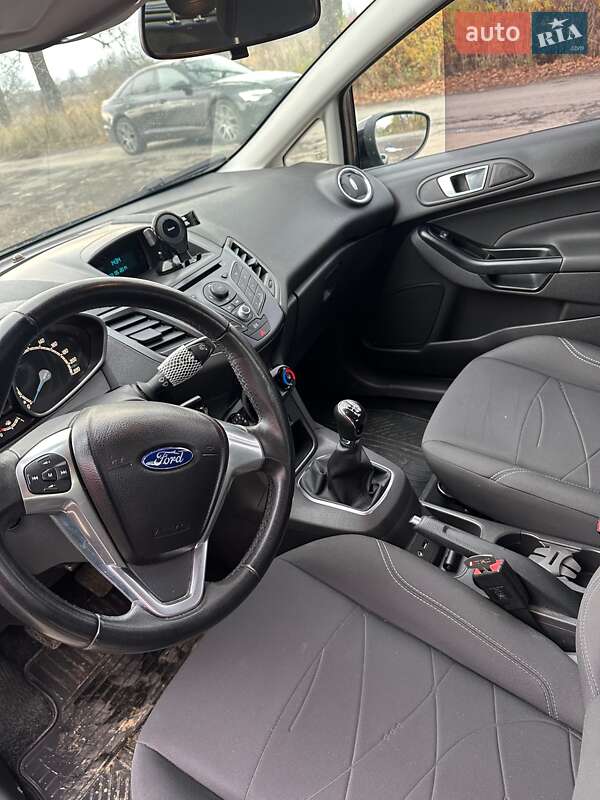 Хетчбек Ford Fiesta 2013 в Хусті фото 6 Хетчбек Ford Fiesta 2013 в Хусті
