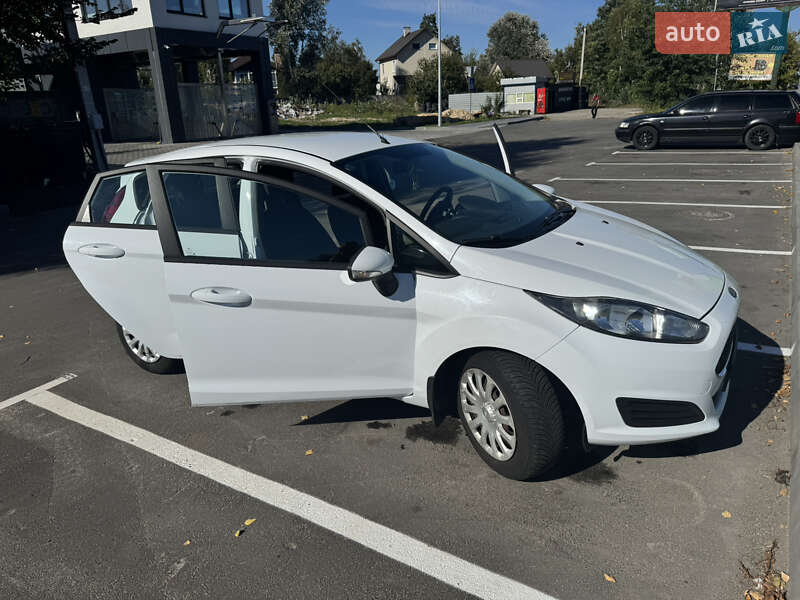 Хэтчбек Ford Fiesta 2017 в Буче