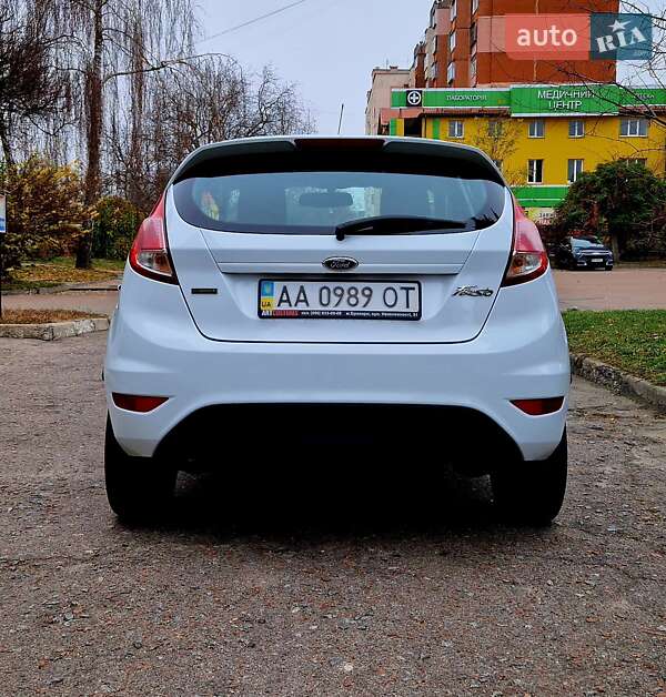 Хетчбек Ford Fiesta 2015 в Броварах фото 9 Хетчбек Ford Fiesta 2015 в Броварах