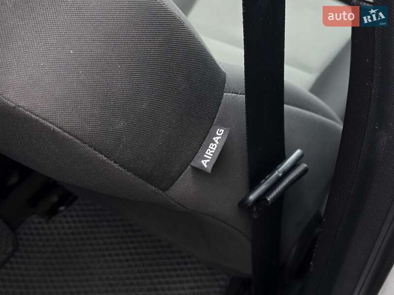 Седан Ford Fiesta 2016 в Тернополі фото 28 Седан Ford Fiesta 2016 в Тернополі