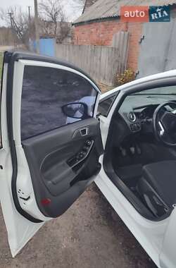 Хэтчбек Ford Fiesta 2013 в Полтаве