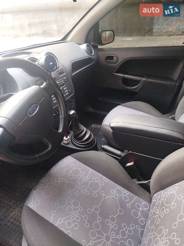 Хэтчбек Ford Fiesta 2007 в Харькове фото 7 Хэтчбек Ford Fiesta 2007 в Харькове