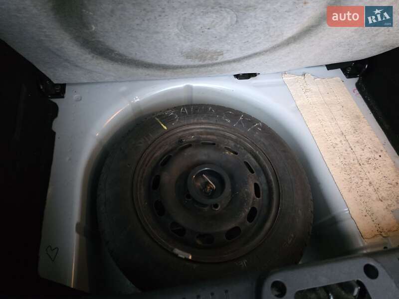 Хэтчбек Ford Fiesta 2012 в Житомире фото 6 Хэтчбек Ford Fiesta 2012 в Житомире