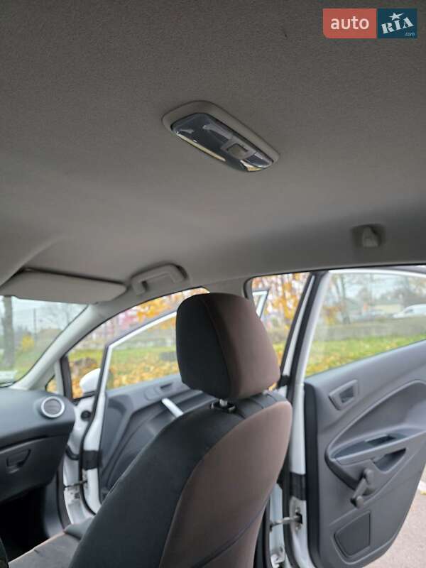 Хэтчбек Ford Fiesta 2012 в Житомире фото 18 Хэтчбек Ford Fiesta 2012 в Житомире