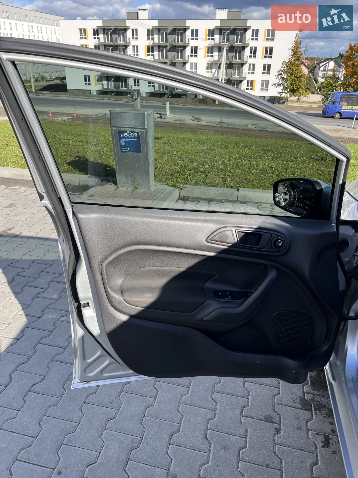 2017 Ford Fiesta - мініатюра 19