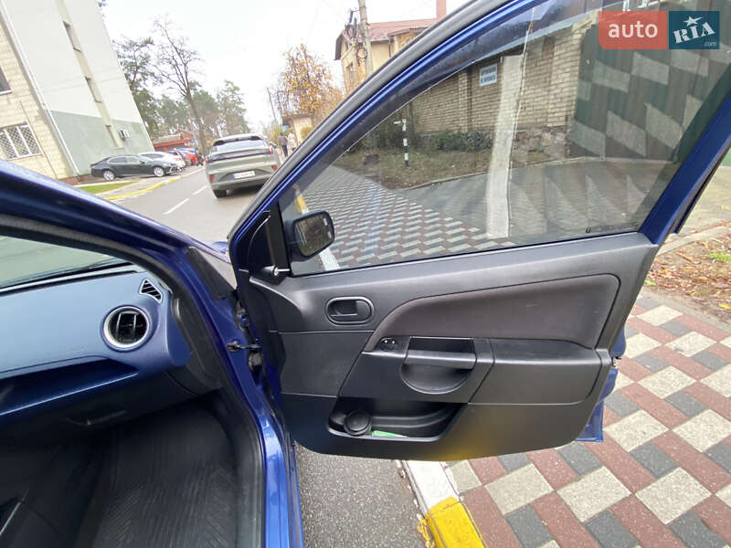 Хетчбек Ford Fiesta 2008 в Ірпені фото 14 Хетчбек Ford Fiesta 2008 в Ірпені