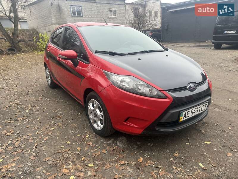 Хэтчбек Ford Fiesta 2011 в Днепре