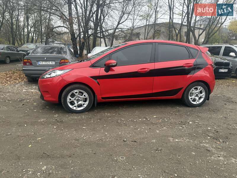 Хэтчбек Ford Fiesta 2011 в Днепре