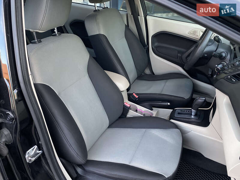Седан Ford Fiesta 2013 в Києві