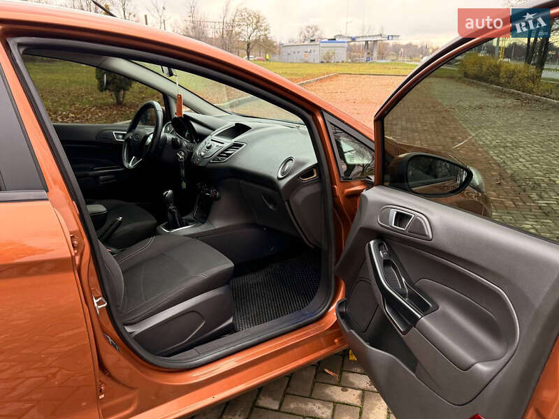 Хэтчбек Ford Fiesta 2013 в Харькове фото 10 Хэтчбек Ford Fiesta 2013 в Харькове