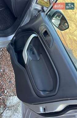 Седан Ford Fiesta 2011 в Львові