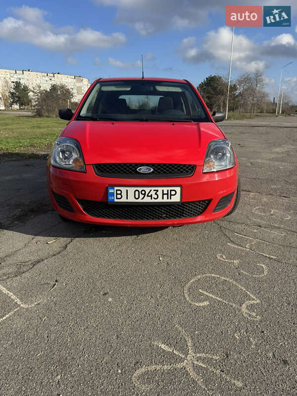 Хетчбек Ford Fiesta 2006 в Горішніх Плавнях
