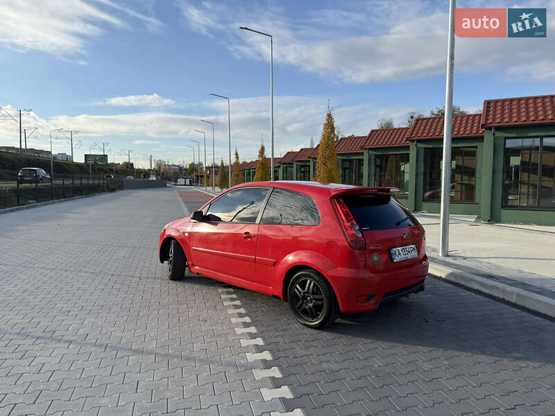 Хэтчбек Ford Fiesta 2007 в Ирпене