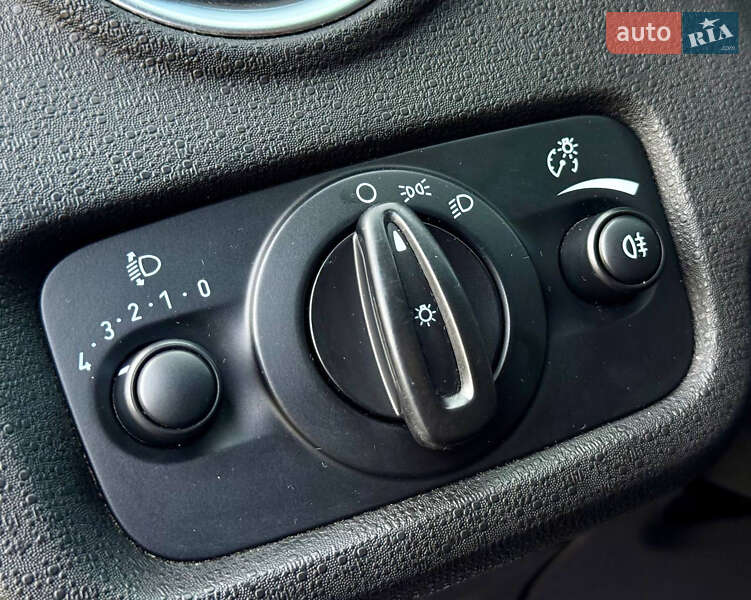 Хетчбек Ford Fiesta 2013 в Києві