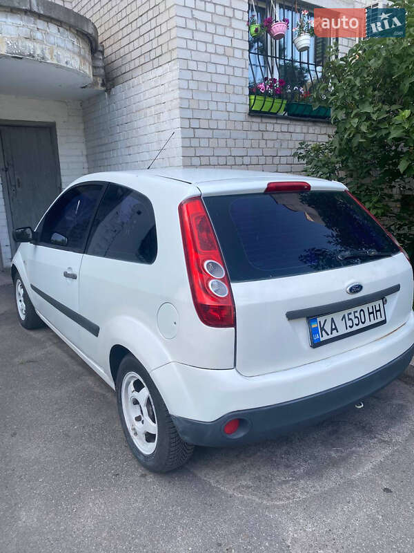 Хетчбек Ford Fiesta 2007 в Києві