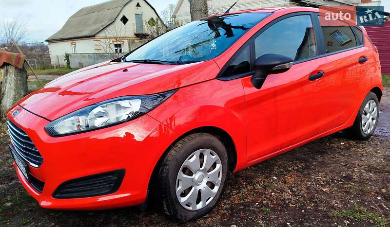 Хетчбек Ford Fiesta 2013 в Сумах фото 3 Хетчбек Ford Fiesta 2013 в Сумах