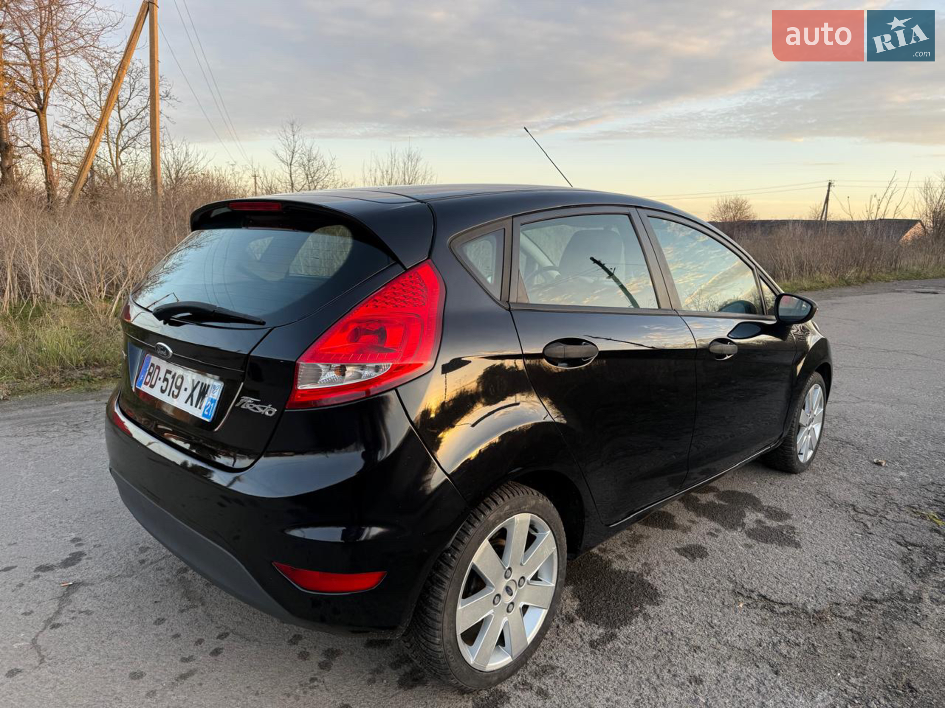 2010 Ford Fiesta - мініатюра 6