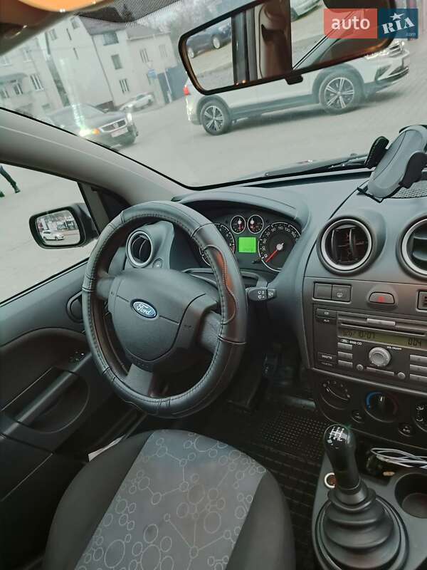 Хетчбек Ford Fiesta 2007 в Львові