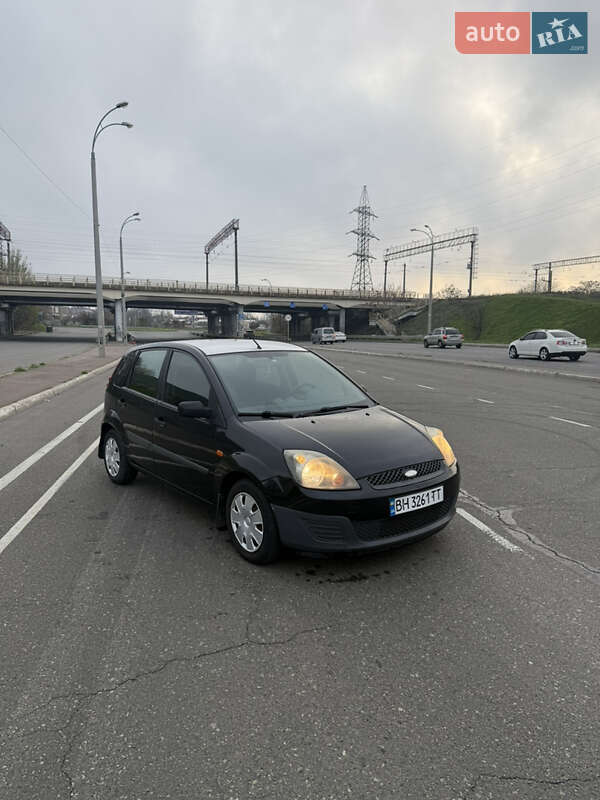 Хетчбек Ford Fiesta 2008 в Одесі фото 2 Хетчбек Ford Fiesta 2008 в Одесі