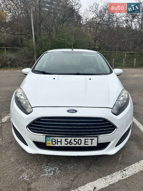 Хетчбек Ford Fiesta 2014 в Одесі