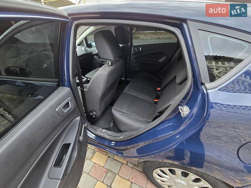 Хэтчбек Ford Fiesta 2015 в Одессе фото 8 Хэтчбек Ford Fiesta 2015 в Одессе