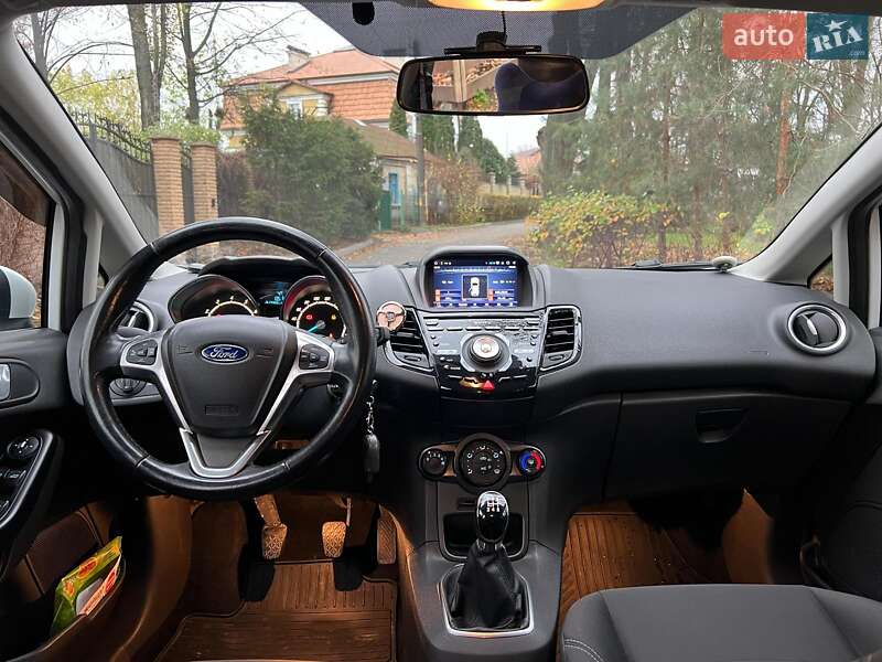 Хетчбек Ford Fiesta 2013 в Києві