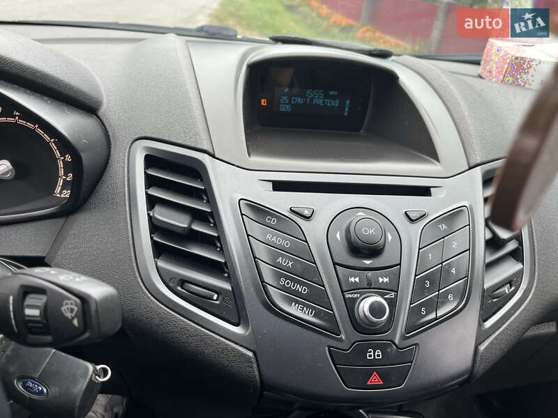 Хэтчбек Ford Fiesta 2013 в Звягеле