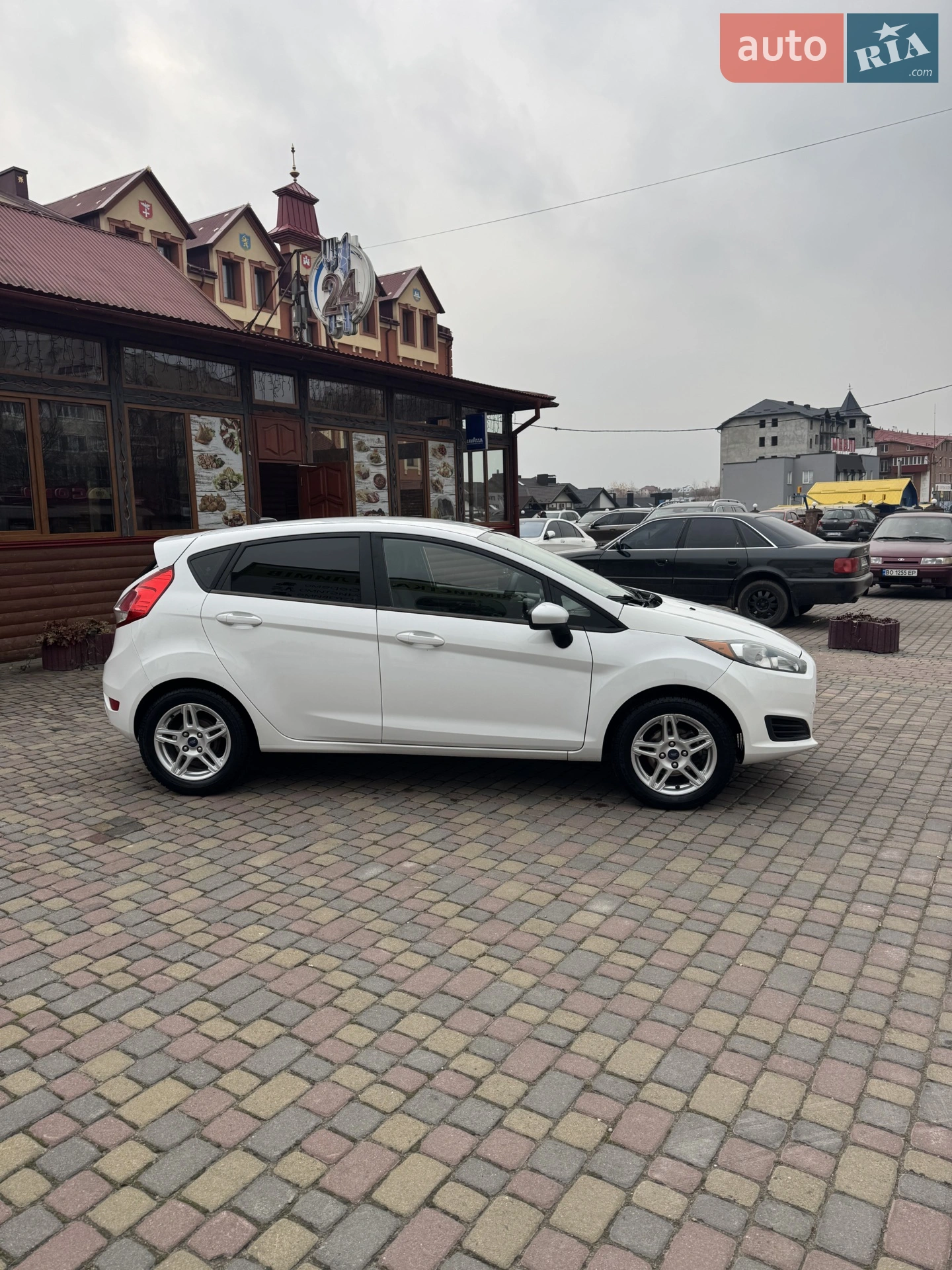 2017 Ford Fiesta - мініатюра 3