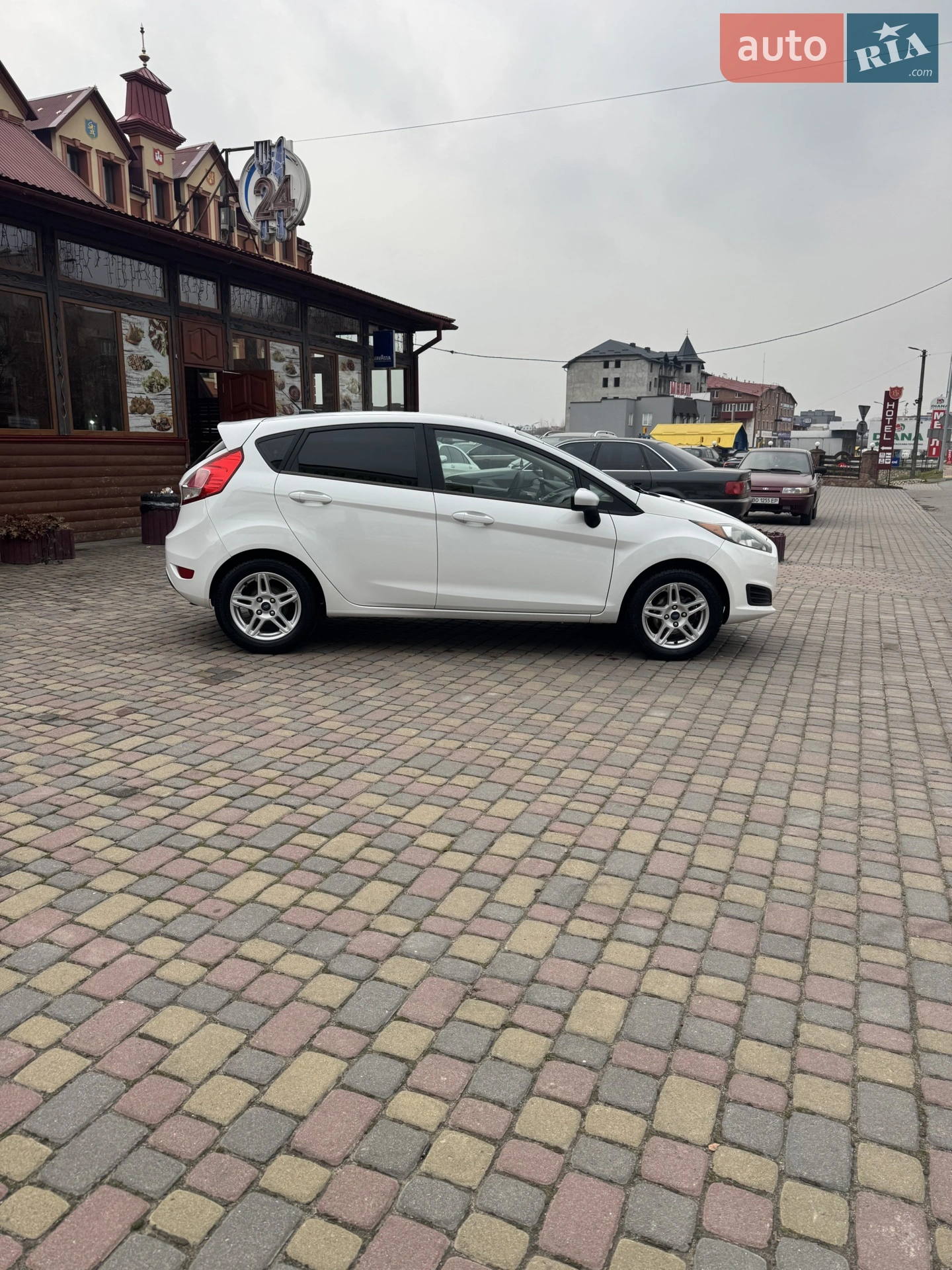 2017 Ford Fiesta - мініатюра 5