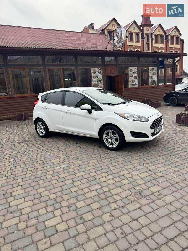 Хетчбек Ford Fiesta 2017 в Тернополі фото 6 Хетчбек Ford Fiesta 2017 в Тернополі