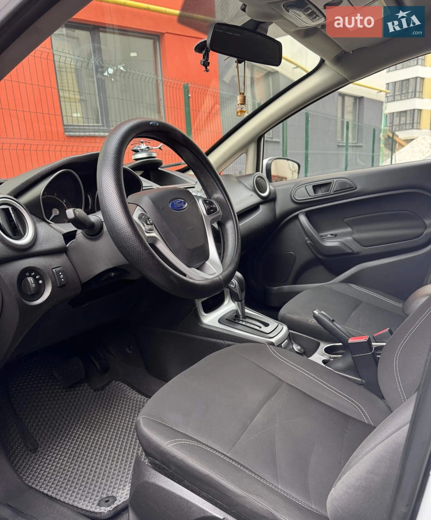 2017 Ford Fiesta - мініатюра 12
