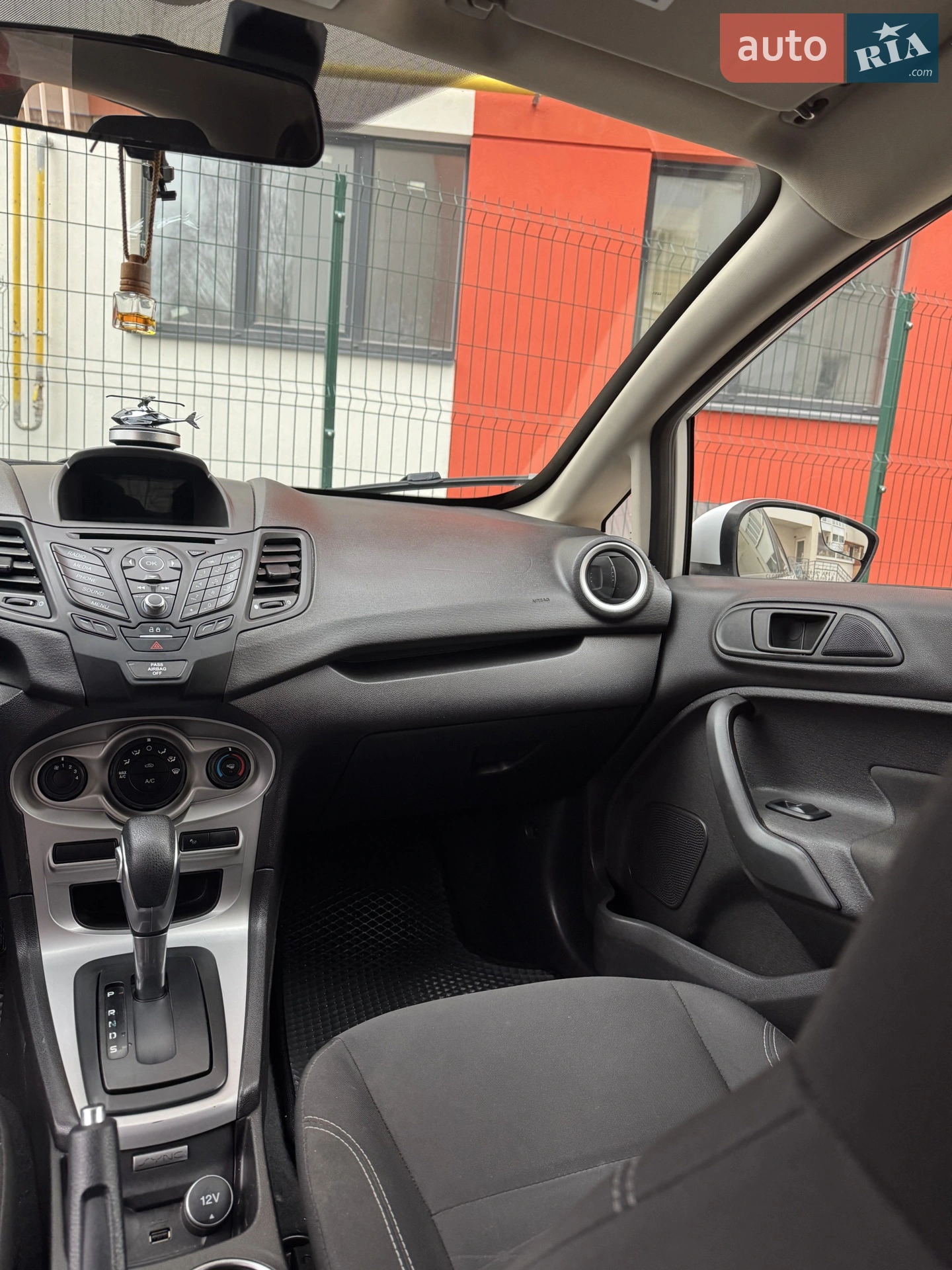 2017 Ford Fiesta - мініатюра 14