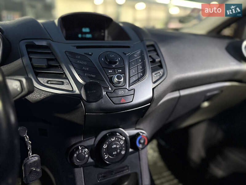 Седан Ford Fiesta 2014 в Харкові