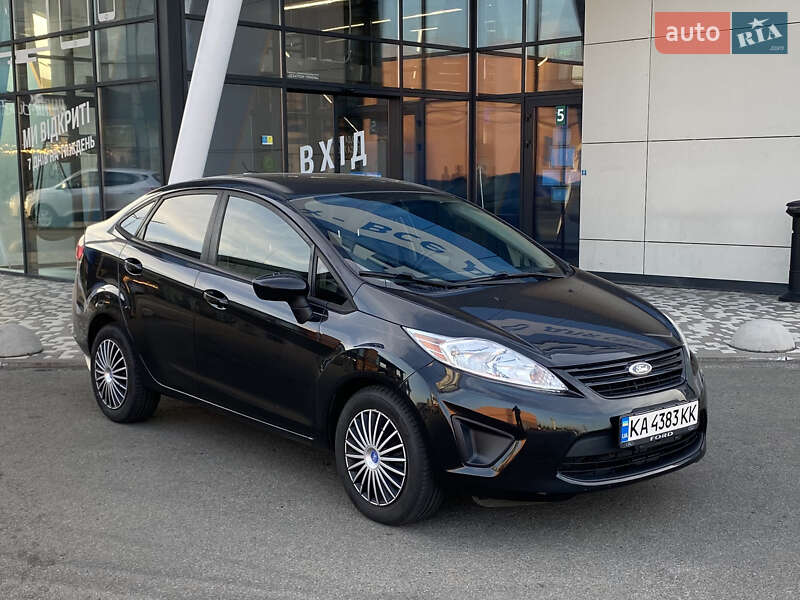 Седан Ford Fiesta 2013 в Києві фото 6 Седан Ford Fiesta 2013 в Києві