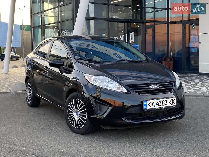 Седан Ford Fiesta 2013 в Києві фото 9 Седан Ford Fiesta 2013 в Києві