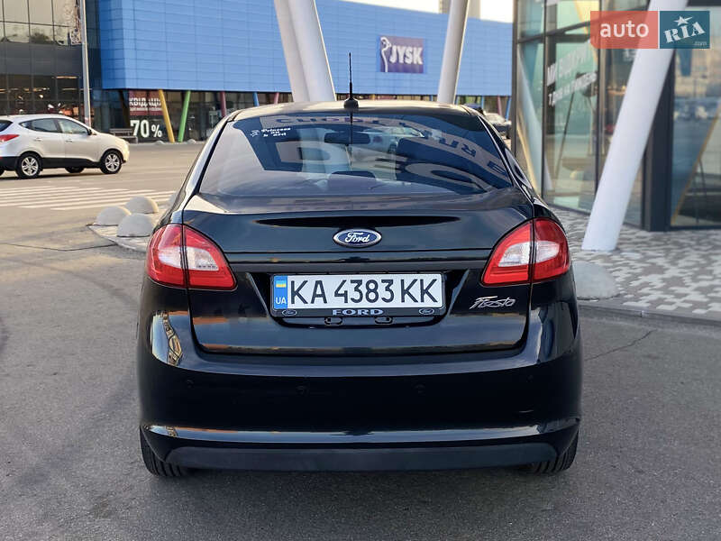 Седан Ford Fiesta 2013 в Києві фото 14 Седан Ford Fiesta 2013 в Києві