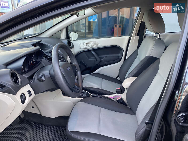 Седан Ford Fiesta 2013 в Києві фото 22 Седан Ford Fiesta 2013 в Києві