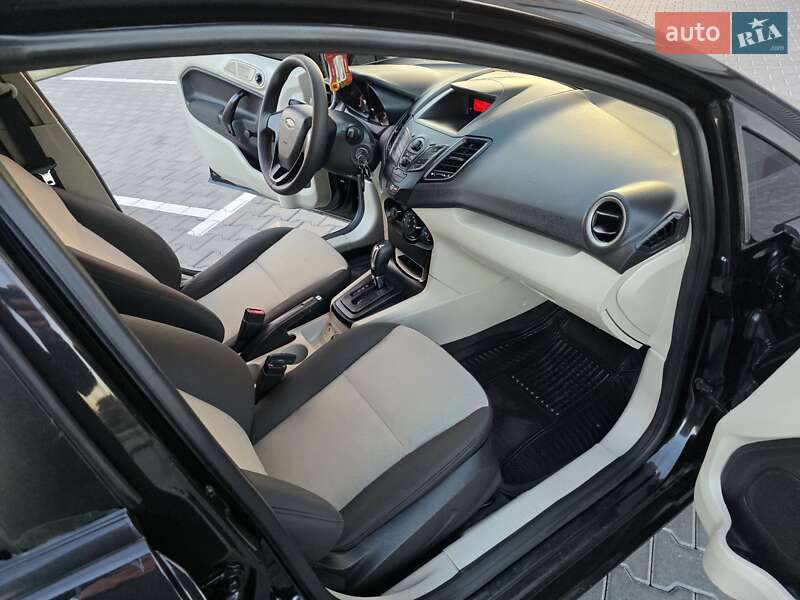 Хэтчбек Ford Fiesta 2013 в Хмельницком
