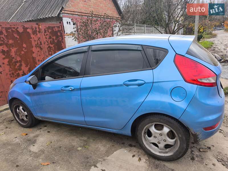 Хэтчбек Ford Fiesta 2011 в Днепре