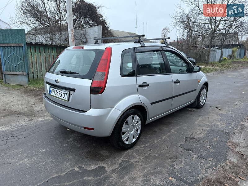 Хетчбек Ford Fiesta 2005 в Кременчуці