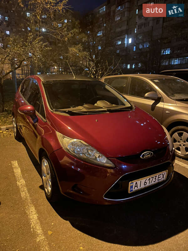 Хетчбек Ford Fiesta 2011 в Києві