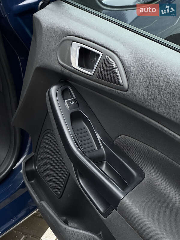 Хэтчбек Ford Fiesta 2015 в Днепре фото 26 Хэтчбек Ford Fiesta 2015 в Днепре