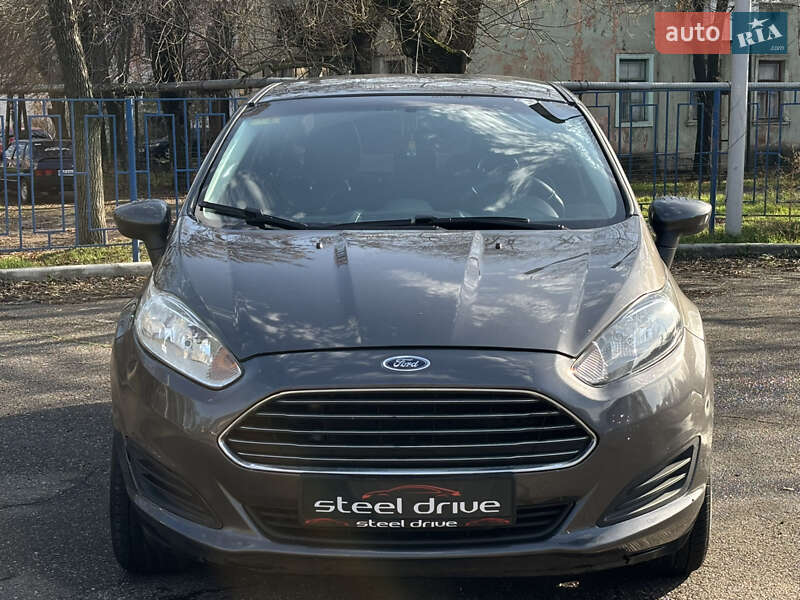 Седан Ford Fiesta 2017 в Миколаєві