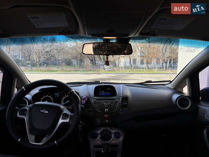 Седан Ford Fiesta 2017 в Миколаєві