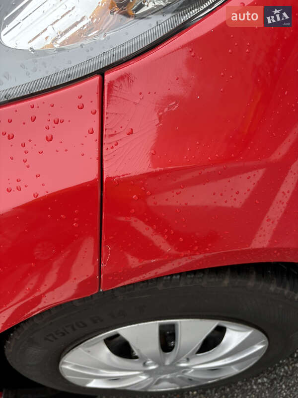 Хетчбек Ford Fiesta 2012 в Софіївській Борщагівці