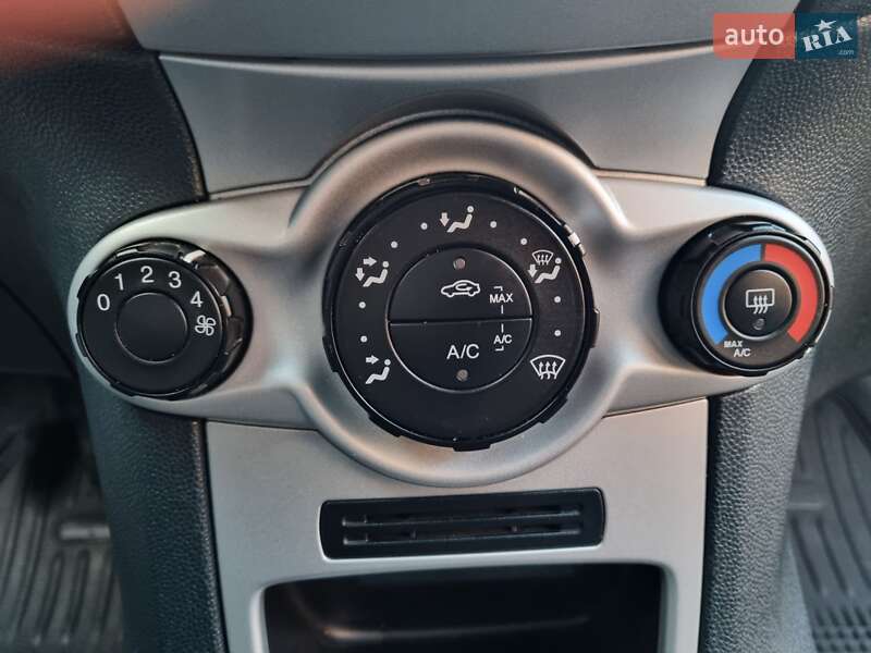 Хетчбек Ford Fiesta 2012 в Харкові