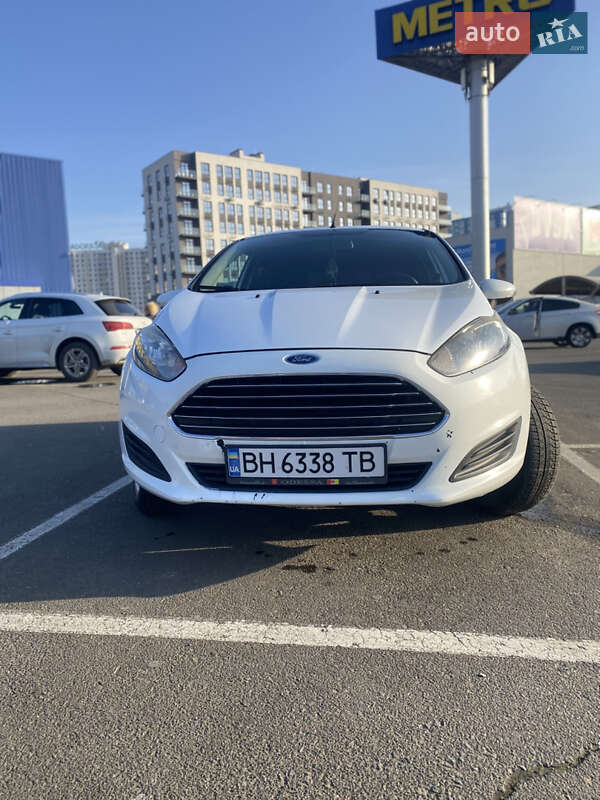 Хэтчбек Ford Fiesta 2013 в Одессе
