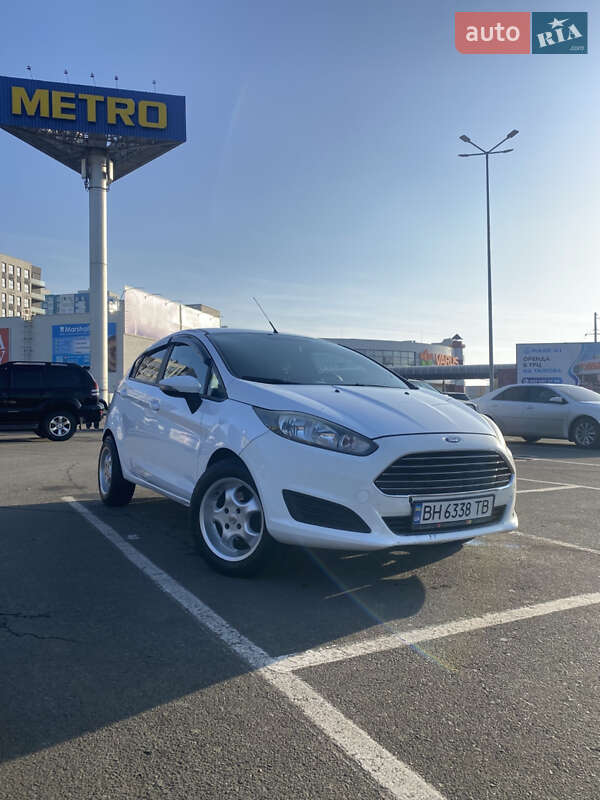 Хэтчбек Ford Fiesta 2013 в Одессе