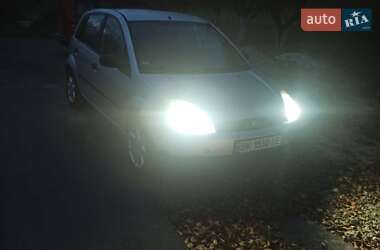 Хэтчбек Ford Fiesta 2003 в Здолбунове